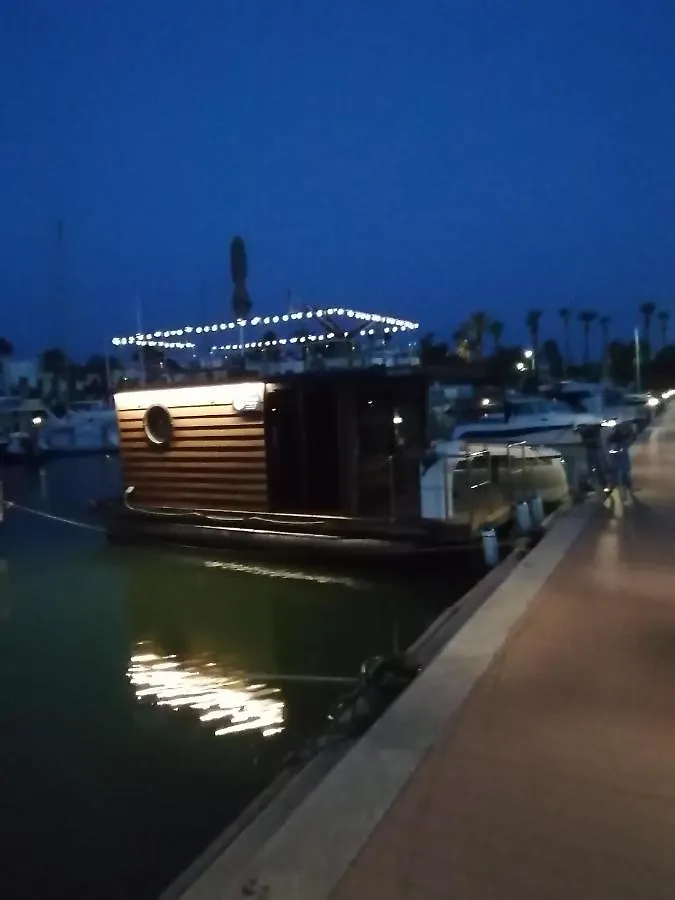 Botel La Maison Bateau Sotogrande São Roque